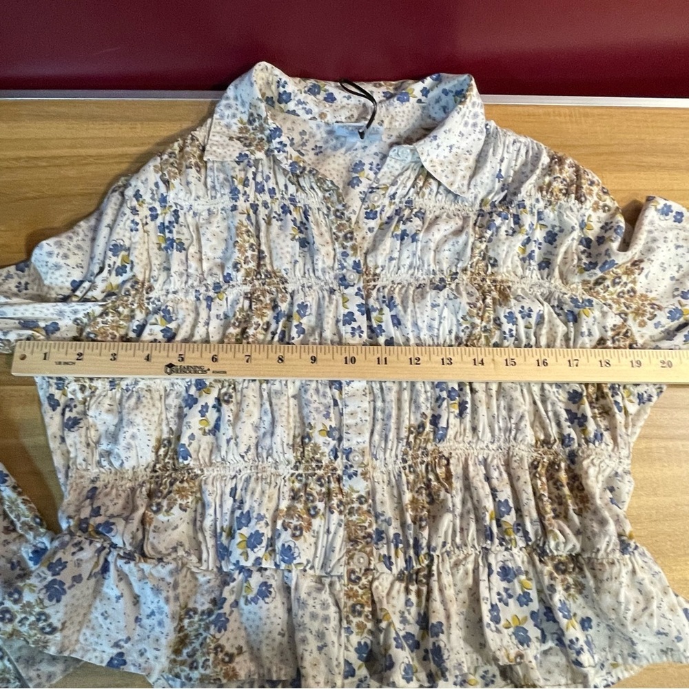 Future Collective Chic Floral Button-Up Blouse - Blue and Cream - Picture 5 of 9